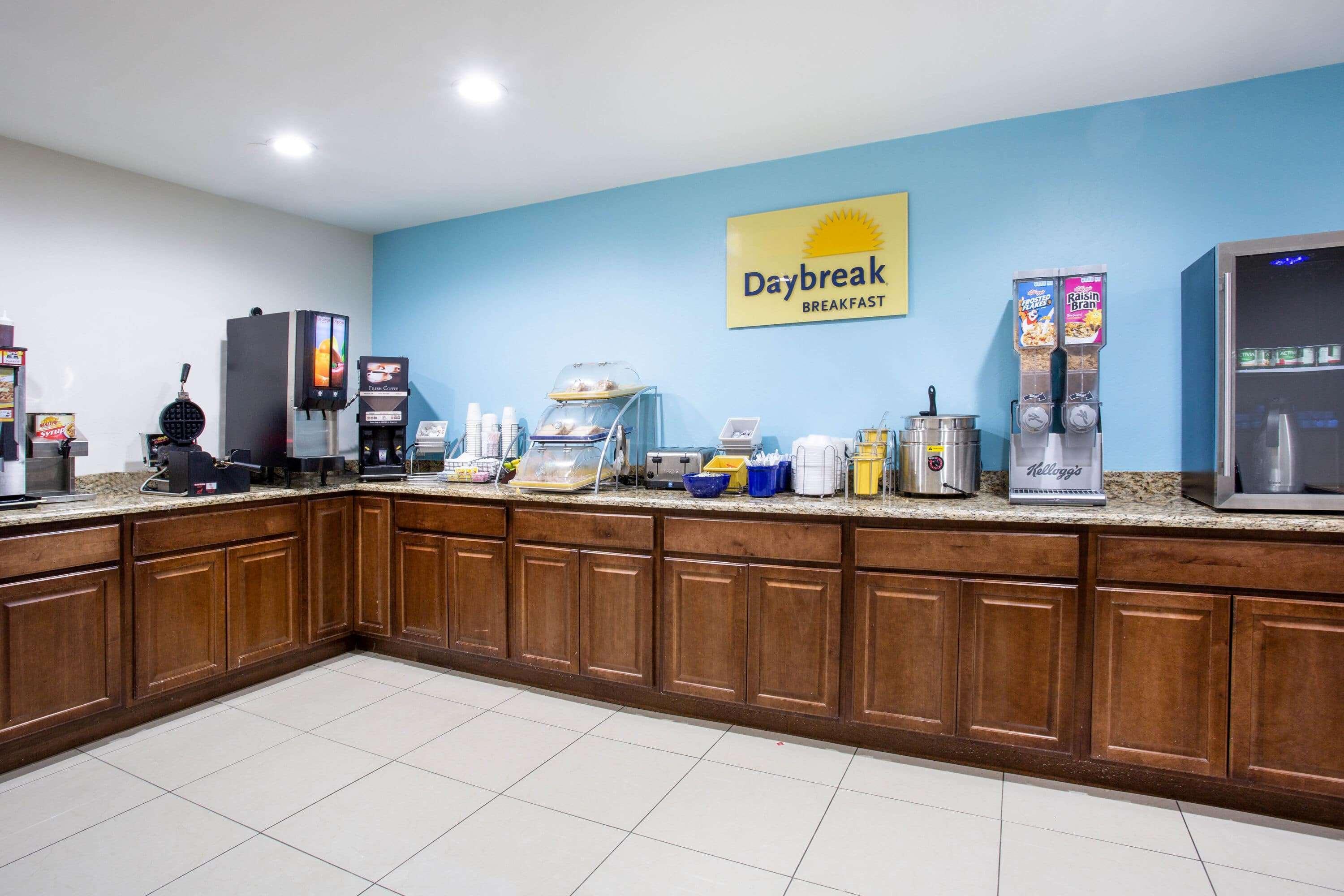 Days Inn By Wyndham Phoenix North Bagian luar foto