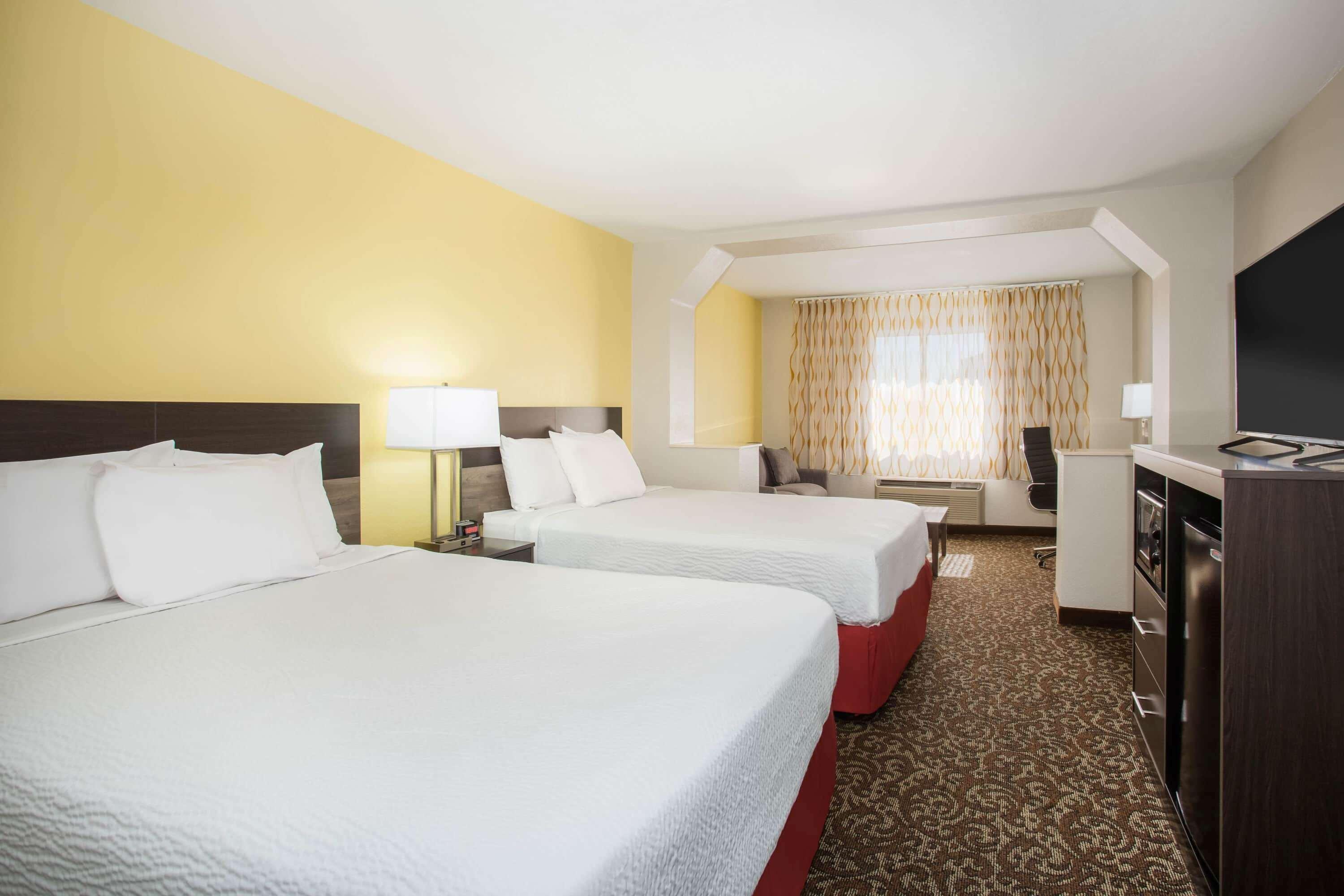 Days Inn By Wyndham Phoenix North Bagian luar foto